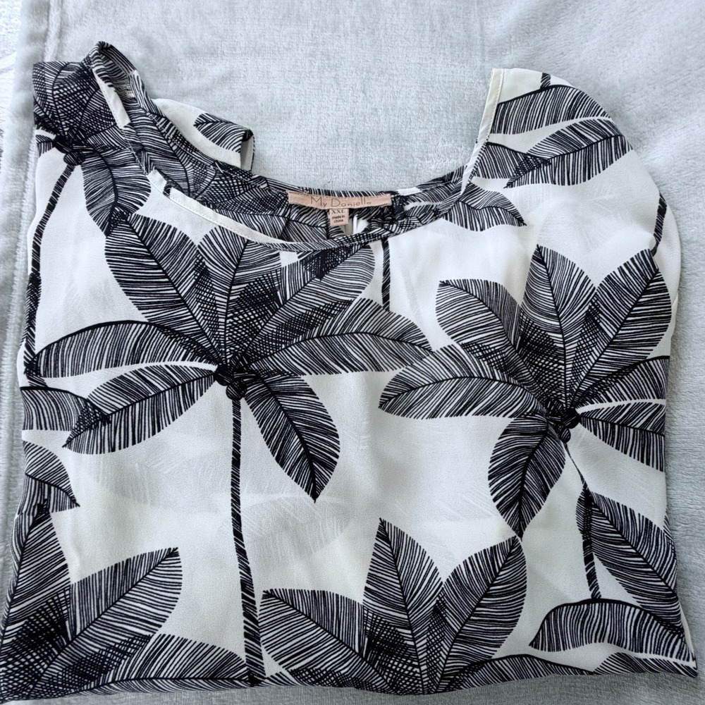 My Danielle Woman Top XXL Slip Over Cap Sleeves Black/White Palm Trees - Picture 8 of 14